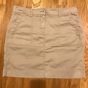 $5❗️$5❗️$5❗️LOFT comfy khaki skirt pockets